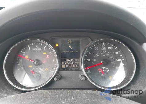 2011 Nissan Rogue S z USA, uszkodzony, nr VIN JN8AS5MV1BW251633